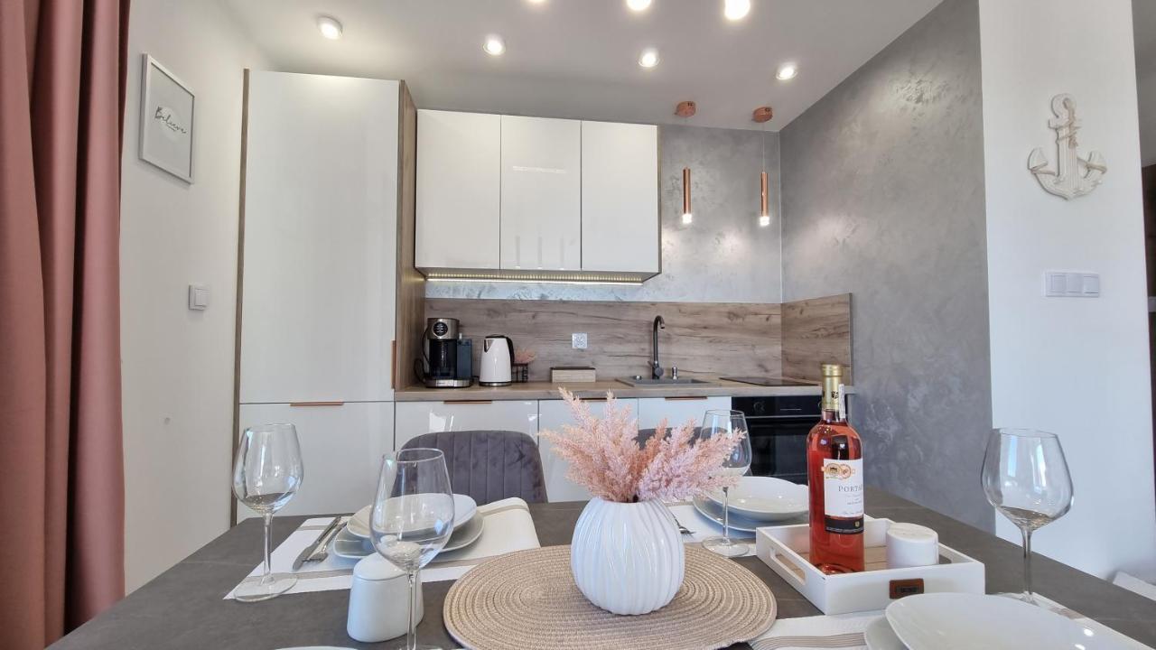 شقة Apartament Perla Zachodu View & Spa Sagaris Dziwnów المظهر الخارجي الصورة