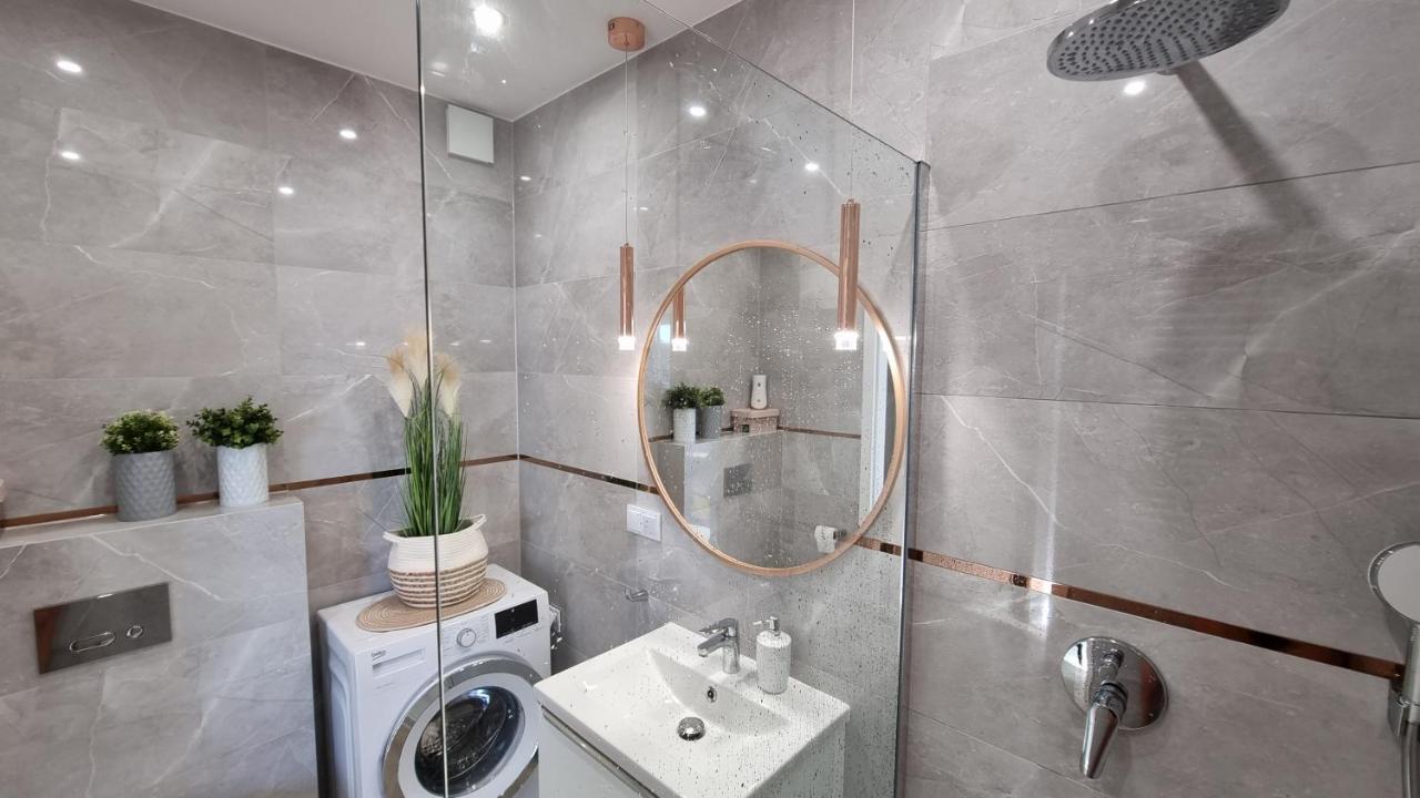 شقة Apartament Perla Zachodu View & Spa Sagaris Dziwnów المظهر الخارجي الصورة